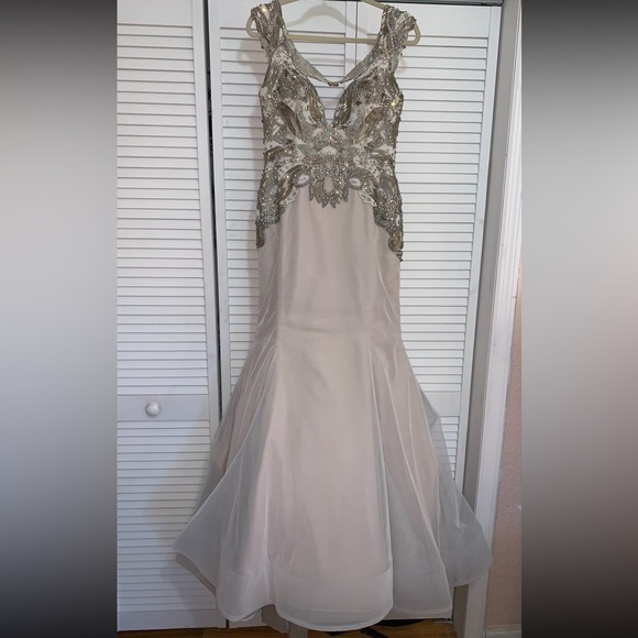 Hayley Paige Sasha Dress Gown Size 12 Formal Wedding Style 6463 - Picture 7 of 15